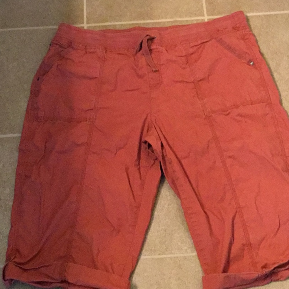 Capris coral. Style & Co XL